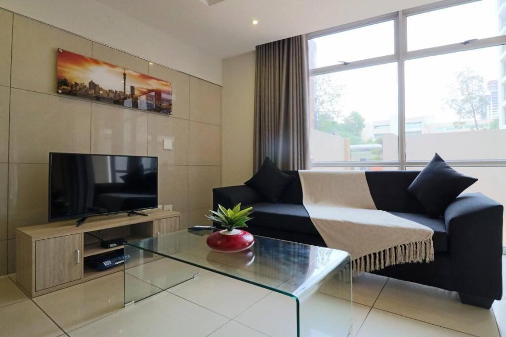 Upmarket Sandton Hydro Park Apartments Johannesburg Exterior foto